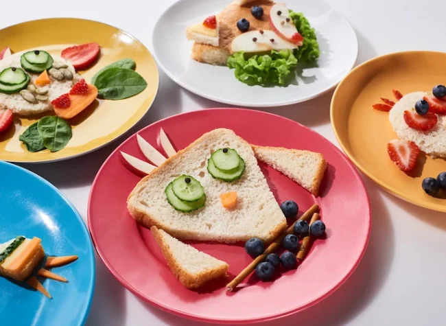 fun-food-art-on-colorful-plates-2026-01-06-00-37-09-utc